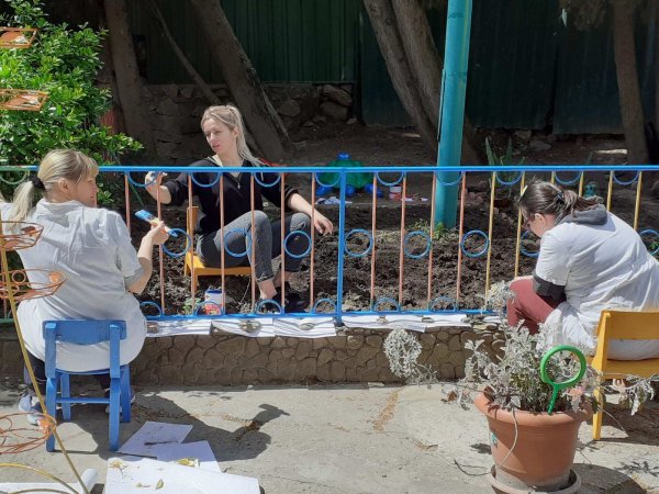 Сотрудники и родители воспитанников "Росинки" приняли участие во всероссийском субботнике